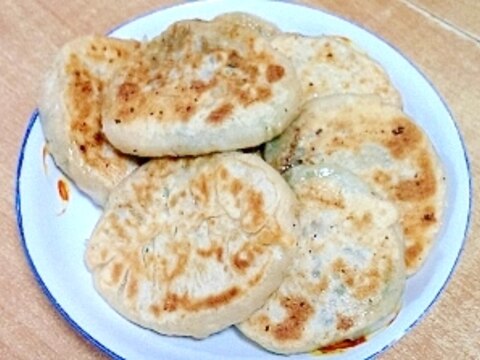 豚肉とニラの中華風おやき（韮菜餡餅）